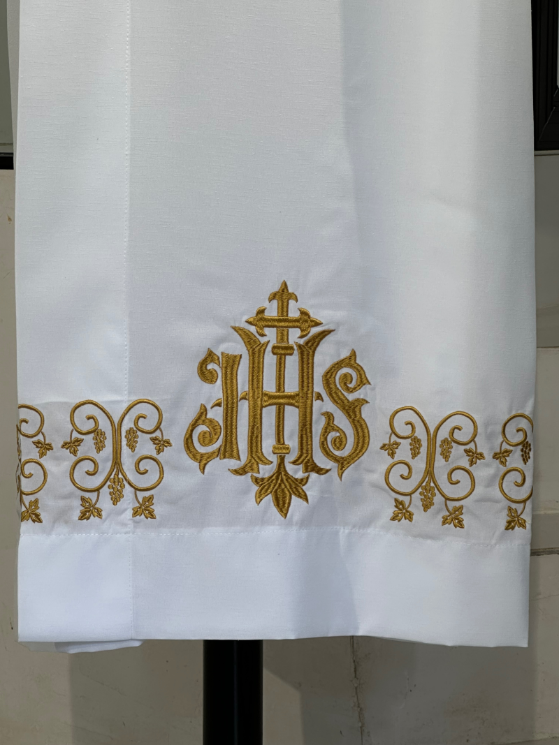 EMBROIDERED ALB DESIGN (AVA-IHS-0001)